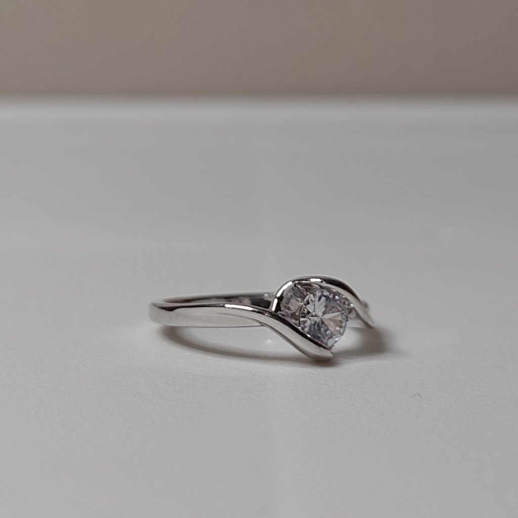 Size 6.75 Basic Ring With Clear Stone
